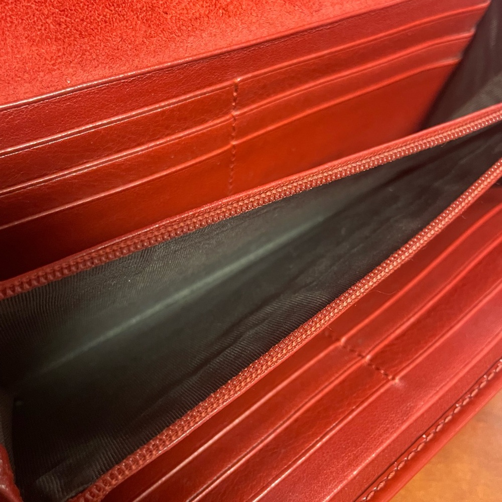 Gucci Micro Guccissima Long Patent Leather Wallet - Picture 10 of 13